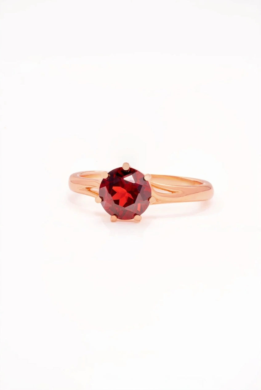 Caiyu Vine Garnet Ring