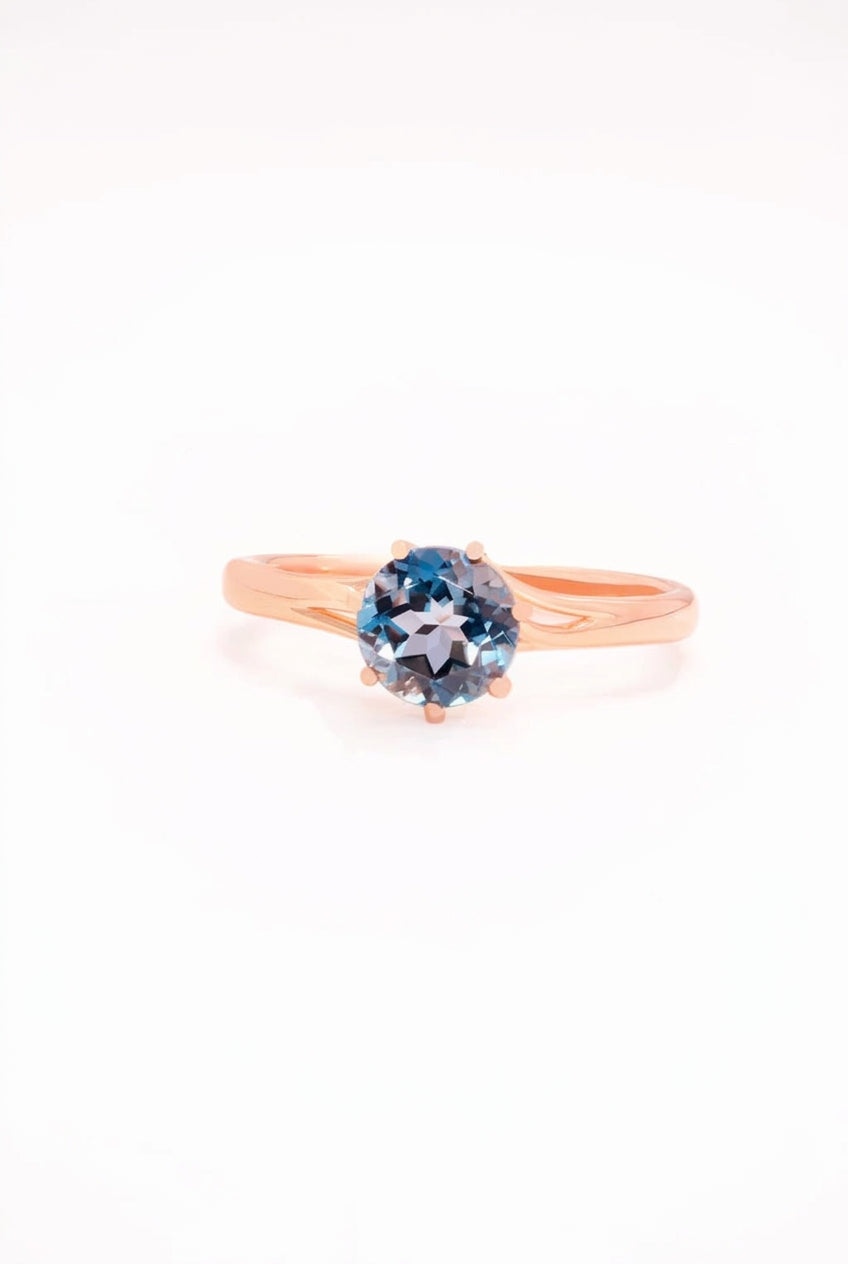 Caiyu Vine Blue Topaz Ring